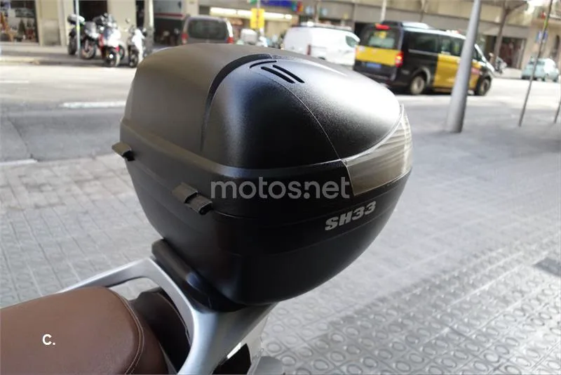 Kymco People S 125 – Vista 11