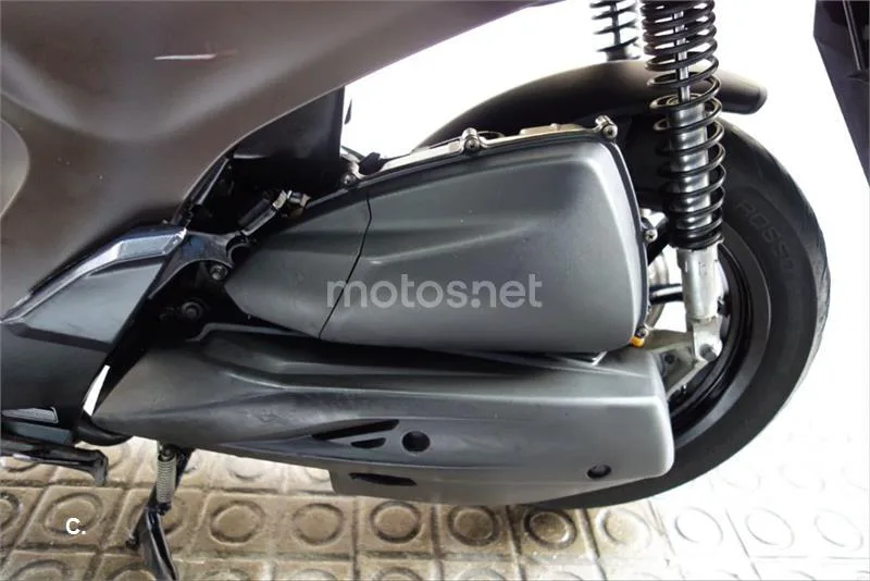 Kymco People S 125 – Vista 12