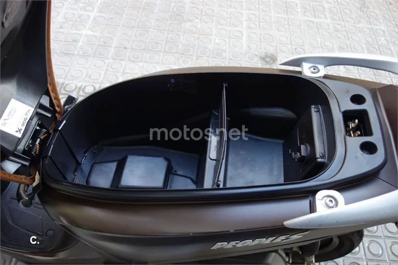 Kymco People S 125 – Vista 10