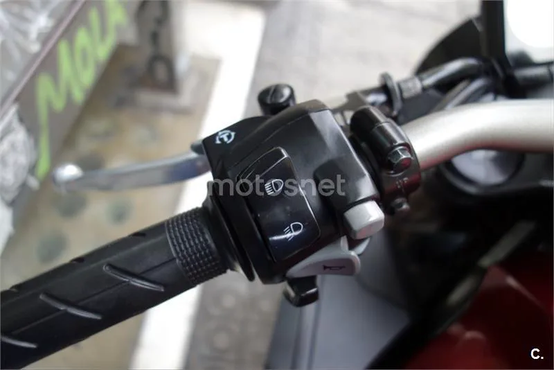 Honda CB 650 R – Vista 11