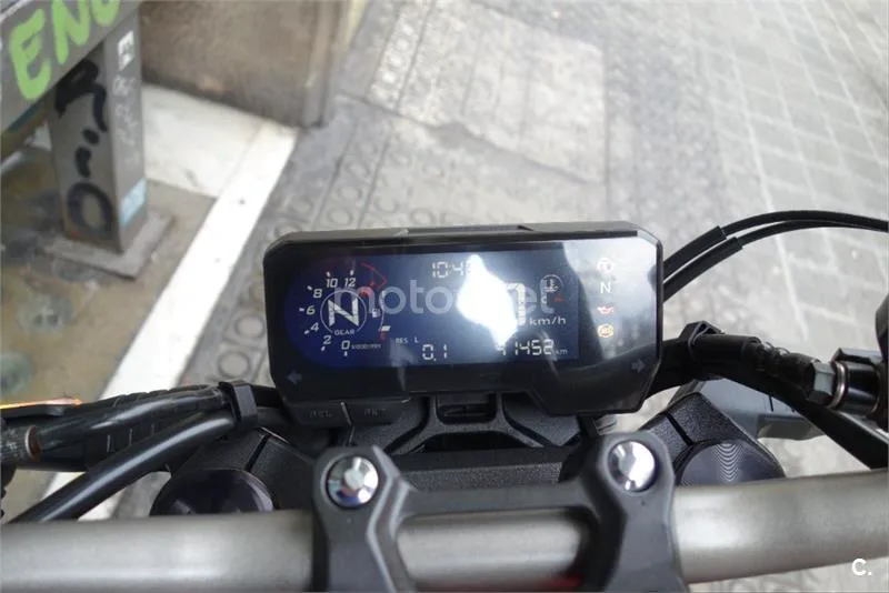 Honda CB 650 R – Vista 13