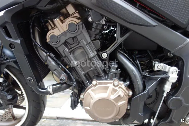 Honda CB 650 R – Vista 15