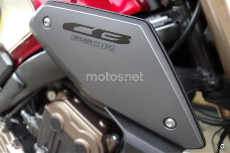 Honda CB 650 R – Vista 5