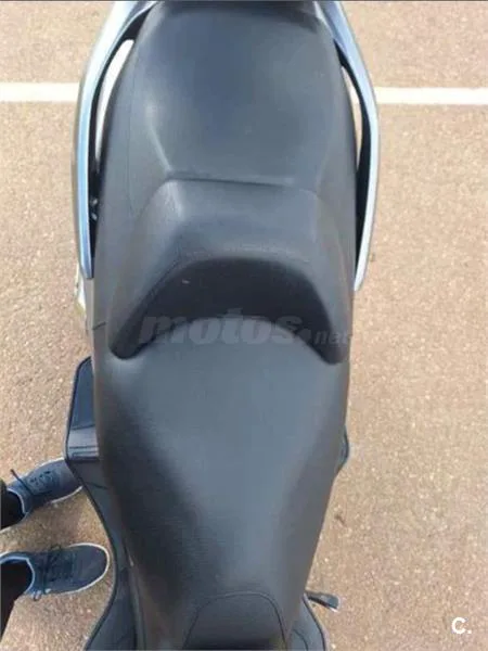 Suzuki Burgman 400 – Vista 3