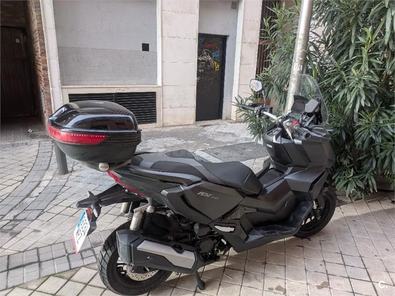 Honda ADV 350 – Vista 2