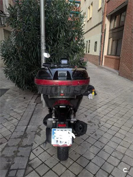 Honda ADV 350 – Vista 3