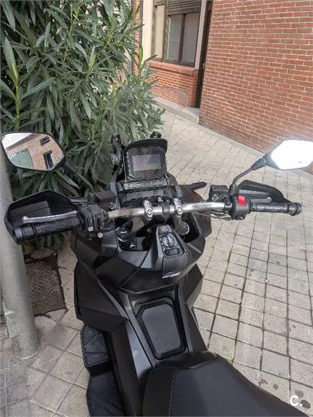 Honda ADV 350 – Vista 5