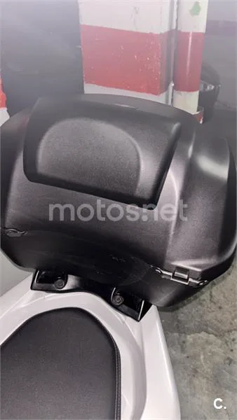 Honda PCX 125 – Vista 3