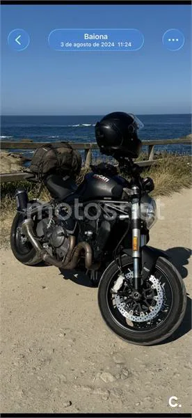 Ducati Monster 821 – Vista 2