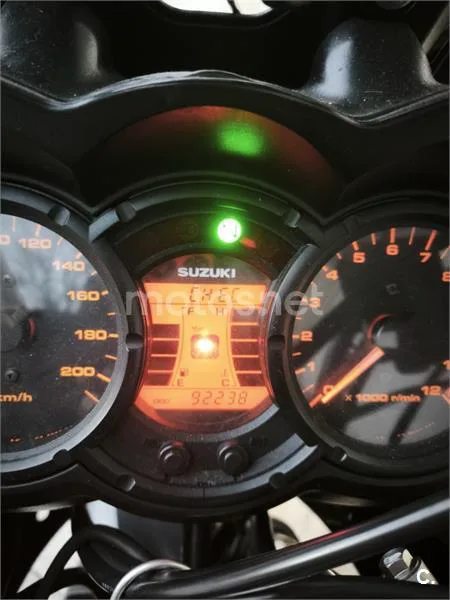 Suzuki V-Strom 650 – Vista 6