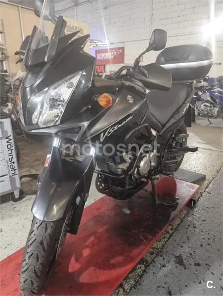 Suzuki V-Strom 650 – Vista 8