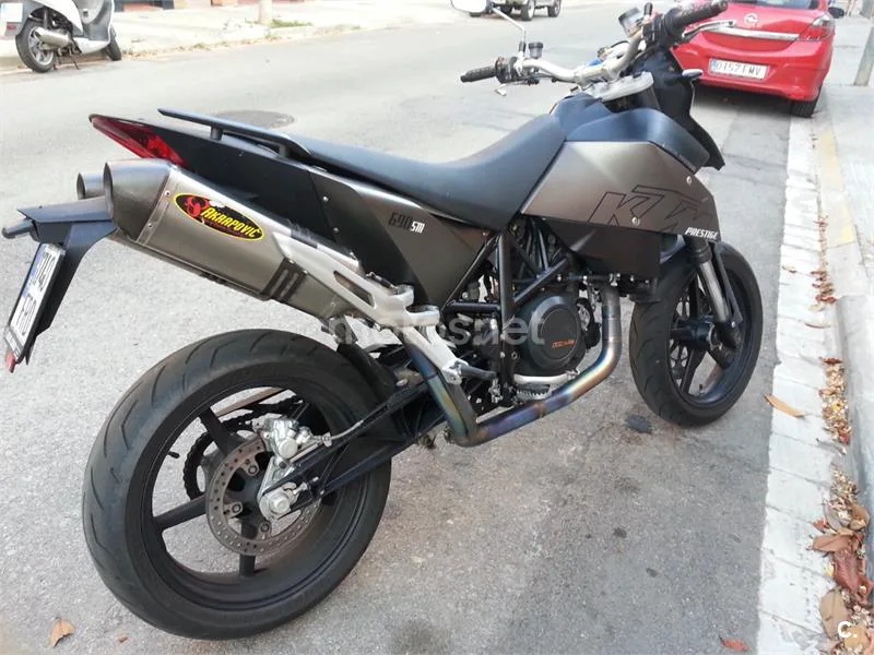 KTM 690 SMC R – Vista 4