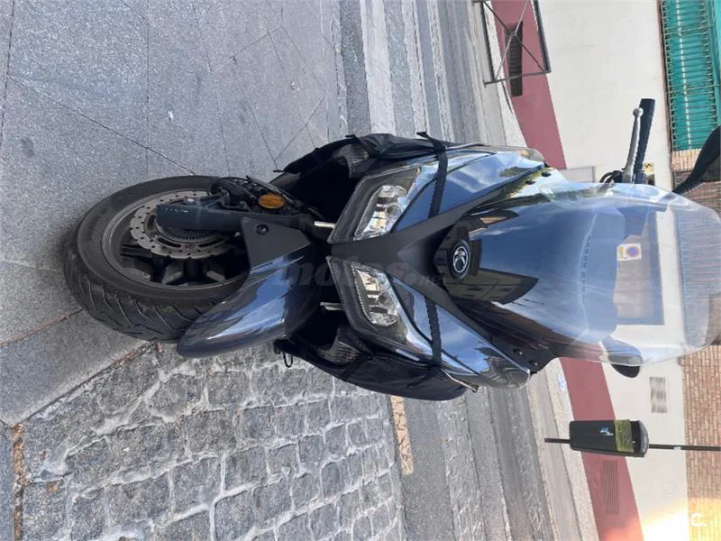 Kymco Grand Dink 125 – Vista 4