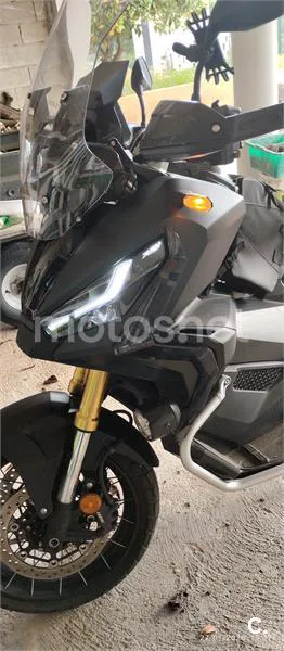 Honda X-ADV – Vista 11