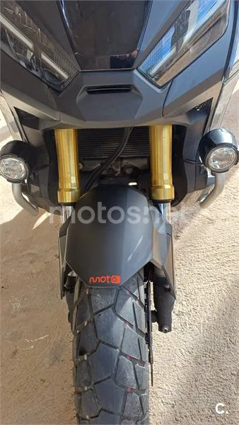 Honda X-ADV – Vista 4