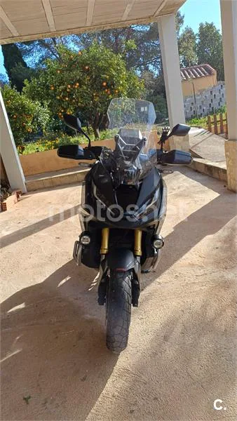 Honda X-ADV – Vista 9