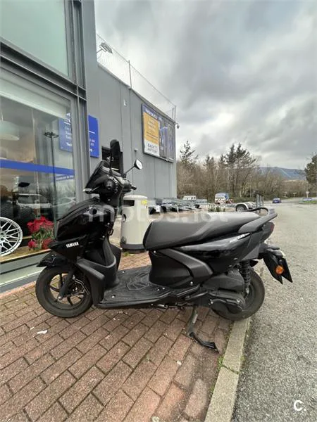 Yamaha Rayzr – Vista 2