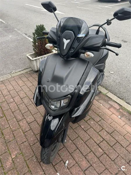 Yamaha Rayzr – Vista 3