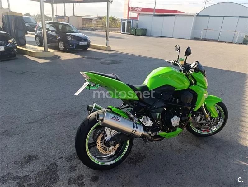 Kawasaki Z 1000 – Vista 2