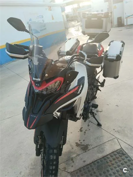 Benelli TRK 702 X – Vista 7