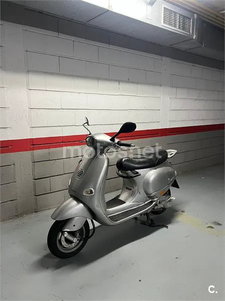 Vespa ET4 125 – Vista 2