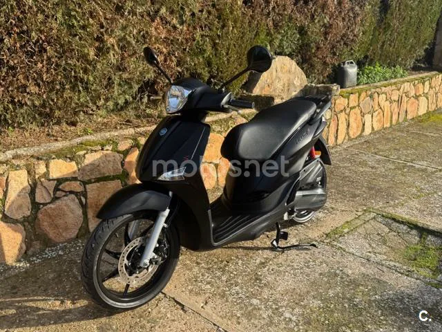 Piaggio LIBERTY S 50 – Vista 2
