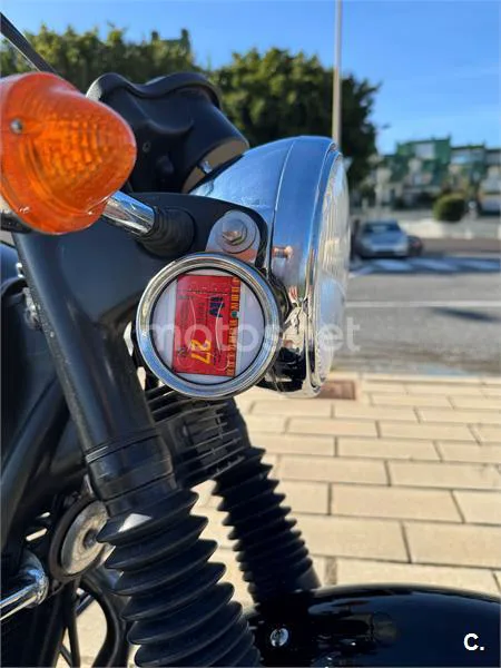 Triumph Bonneville T100 – Vista 6