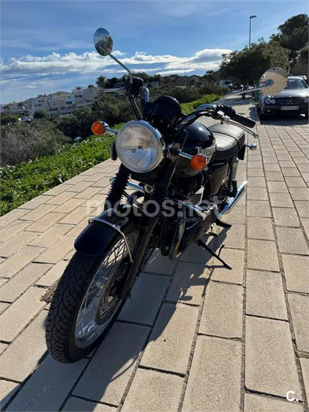 Triumph Bonneville T100 – Vista 7