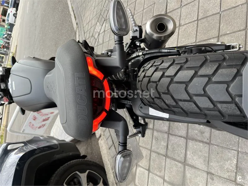 Ducati Scrambler – Vista 2
