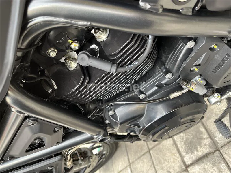 Ducati Scrambler – Vista 13