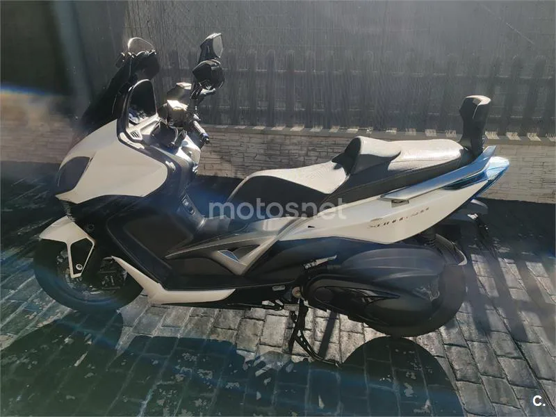 Kymco Xciting 400i – Vista 2