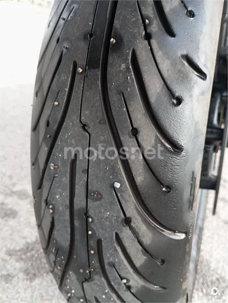 Suzuki V-Strom 650 – Vista 8