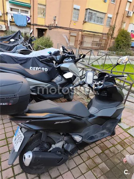 Honda PCX 125 – Vista 6
