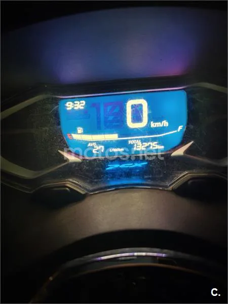 Honda PCX 125 – Vista 8