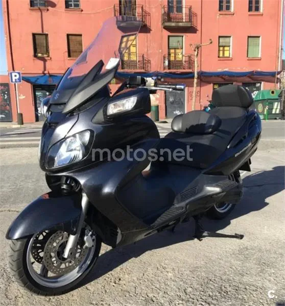 Suzuki Burgman 650 Executive – Vista 3