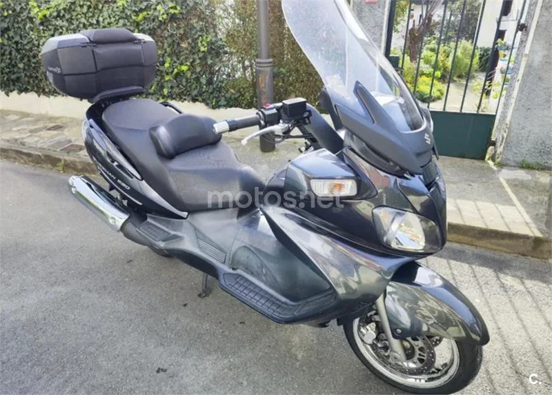 Suzuki Burgman 650 Executive – Vista 4