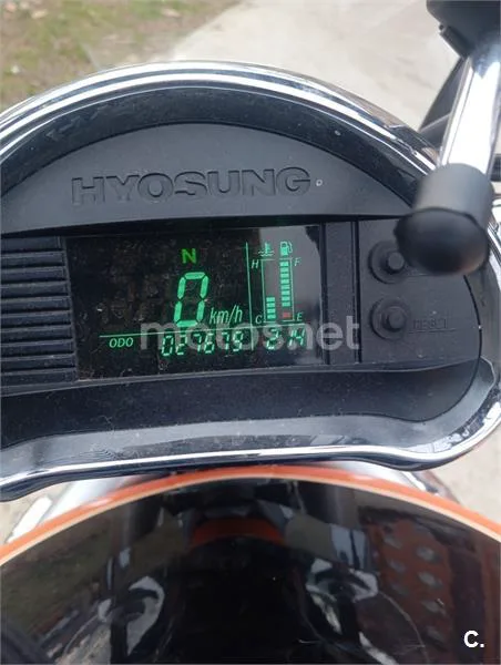 Hyosung GV 650 AQUILA – Vista 18