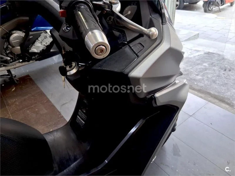 Kymco Super Dink 350 – Vista 12