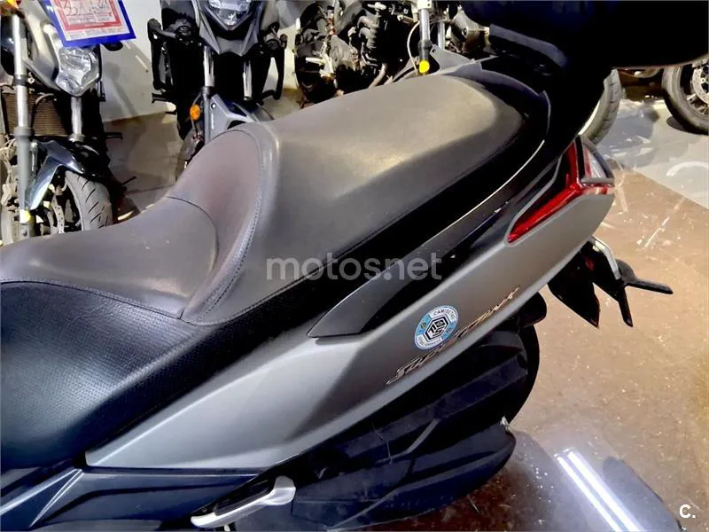 Kymco Super Dink 350 – Vista 15