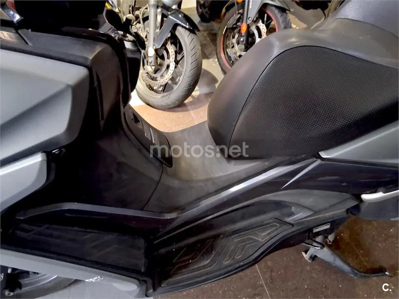 Kymco Super Dink 350 – Vista 16