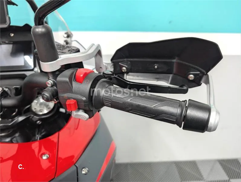 QJ Motor SRT 550 – Vista 12