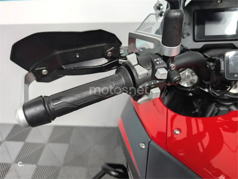 QJ Motor SRT 550 – Vista 10