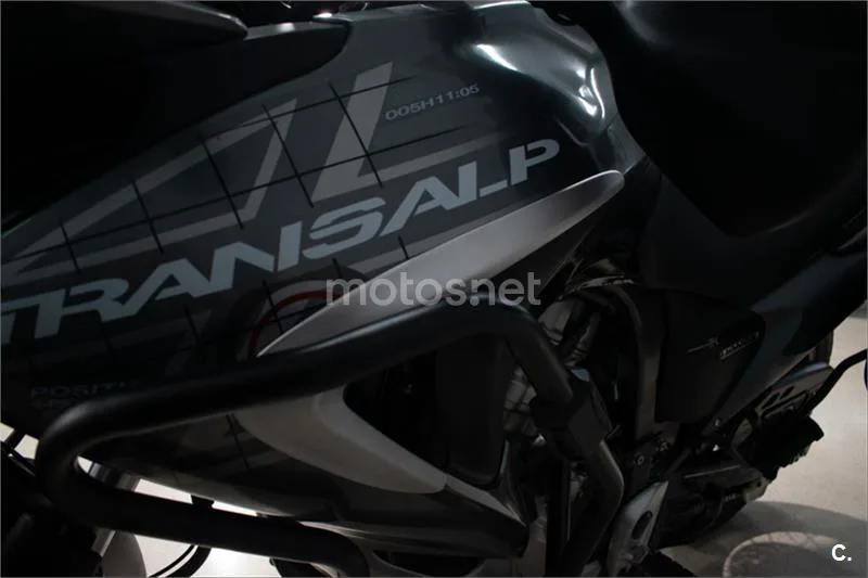 Honda Transalp XL 700 V – Vista 4