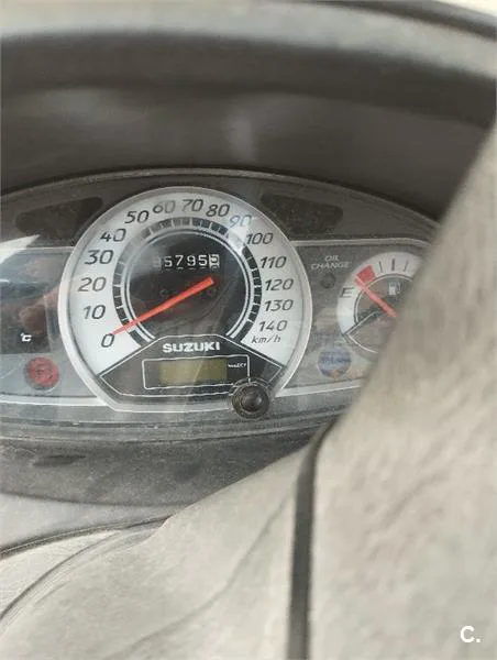 Suzuki Burgman 125 – Vista 2