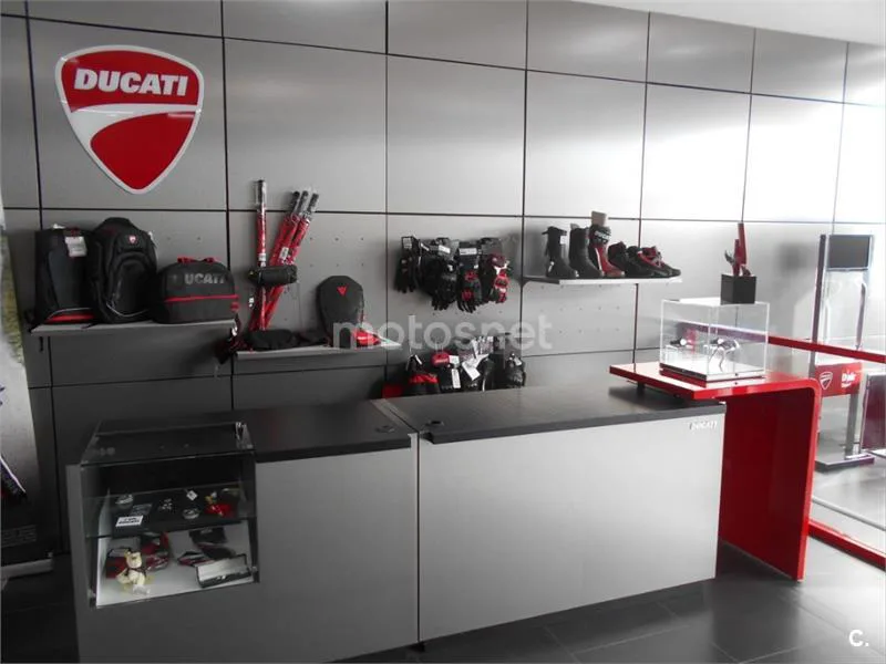 Ducati Diavel V4 – Vista 13