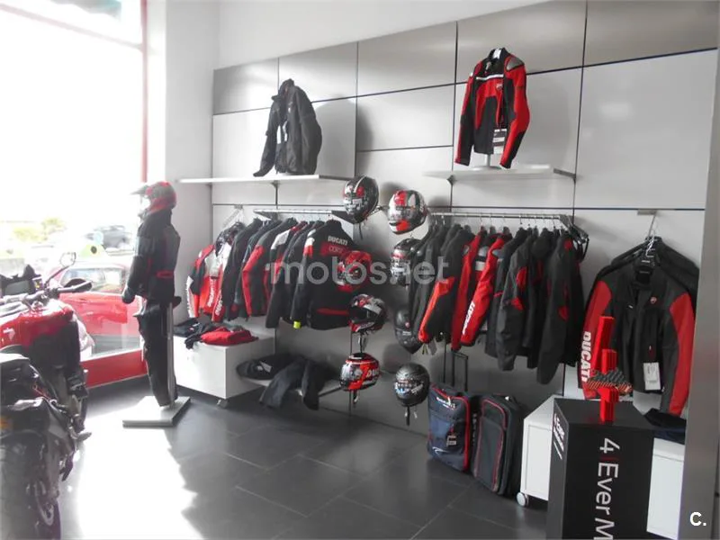 Ducati Diavel V4 – Vista 8