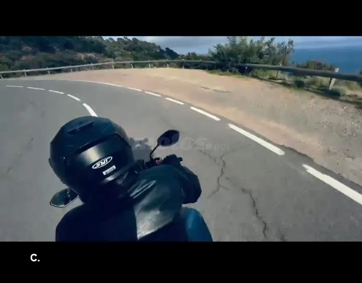 Suzuki SV 650 – Vista 6