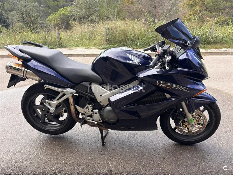 Honda VFR 800 FI – Vista 2