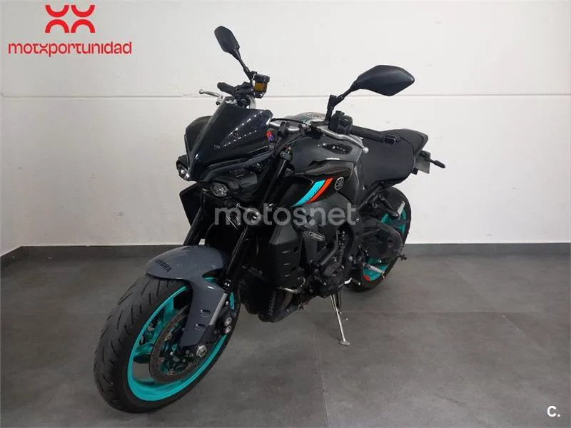 Yamaha MT-10 – Vista 3