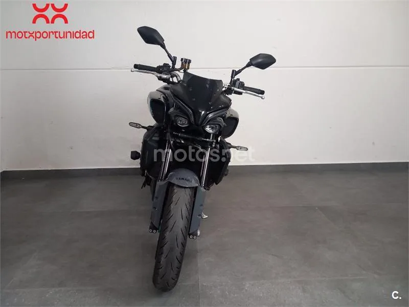 Yamaha MT-10 – Vista 4
